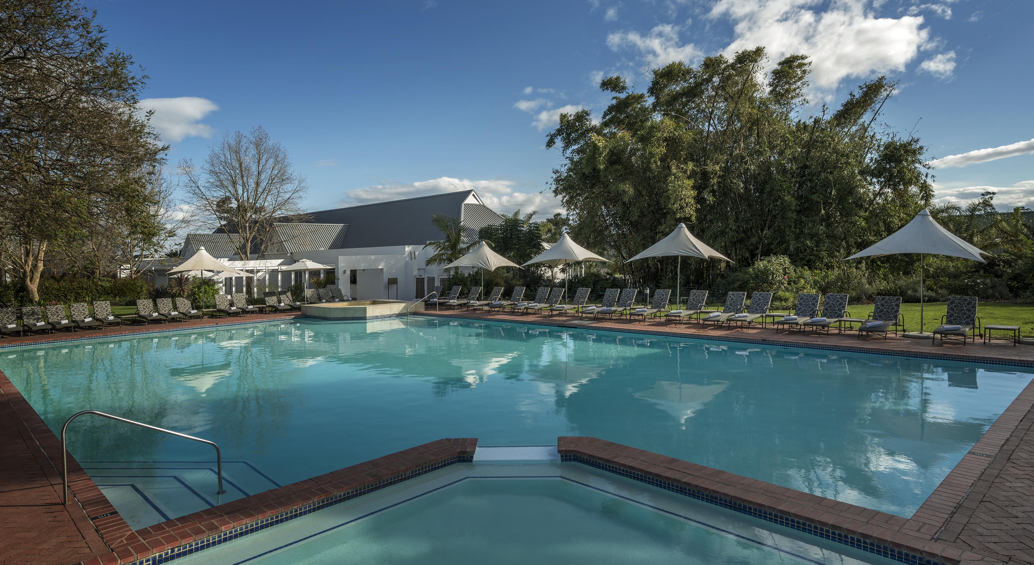 Fancourt Hotel George Exterior photo